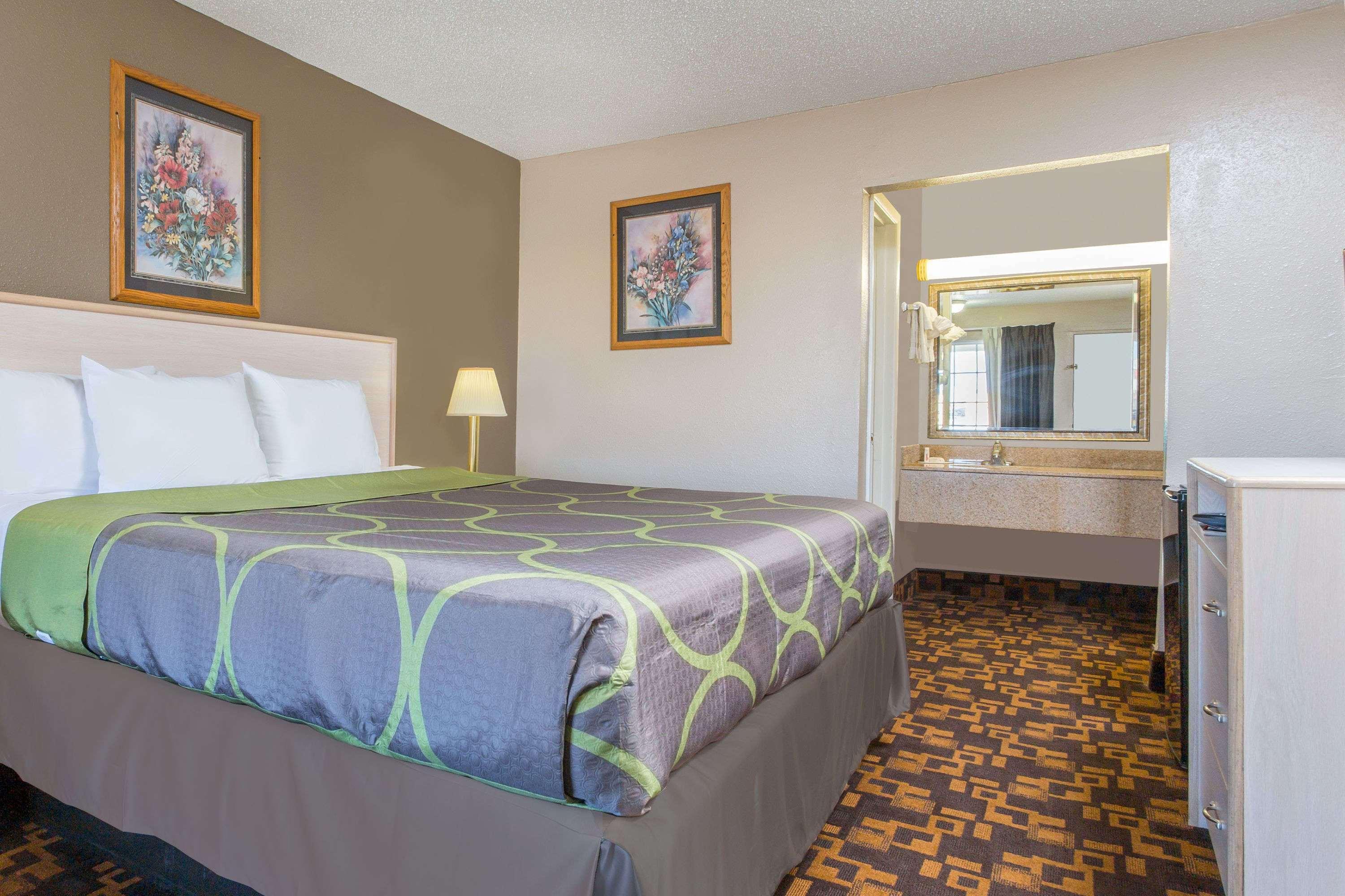 Super 8 By Wyndham Antioch/Nashville South East Buitenkant foto