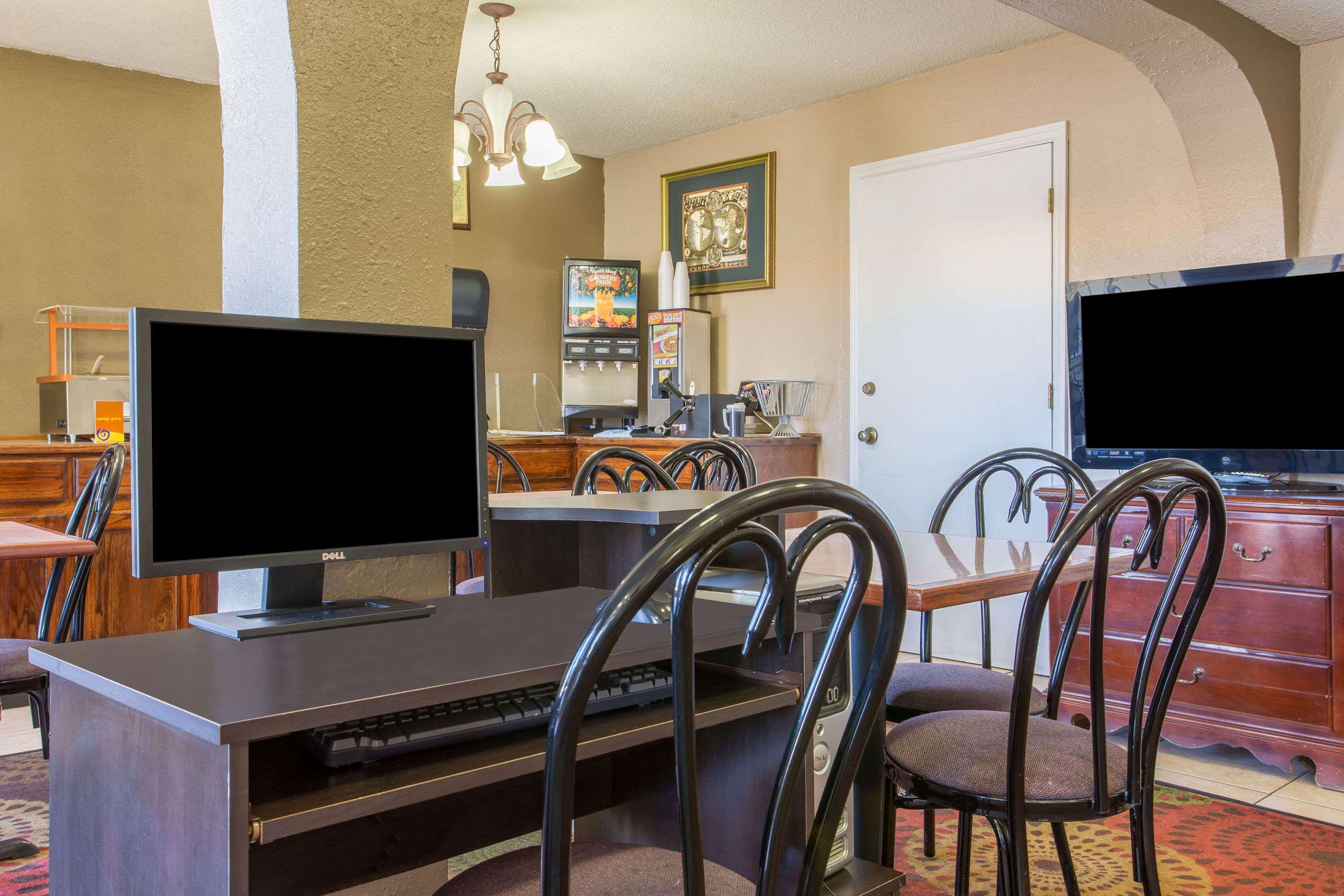 Super 8 By Wyndham Antioch/Nashville South East Buitenkant foto
