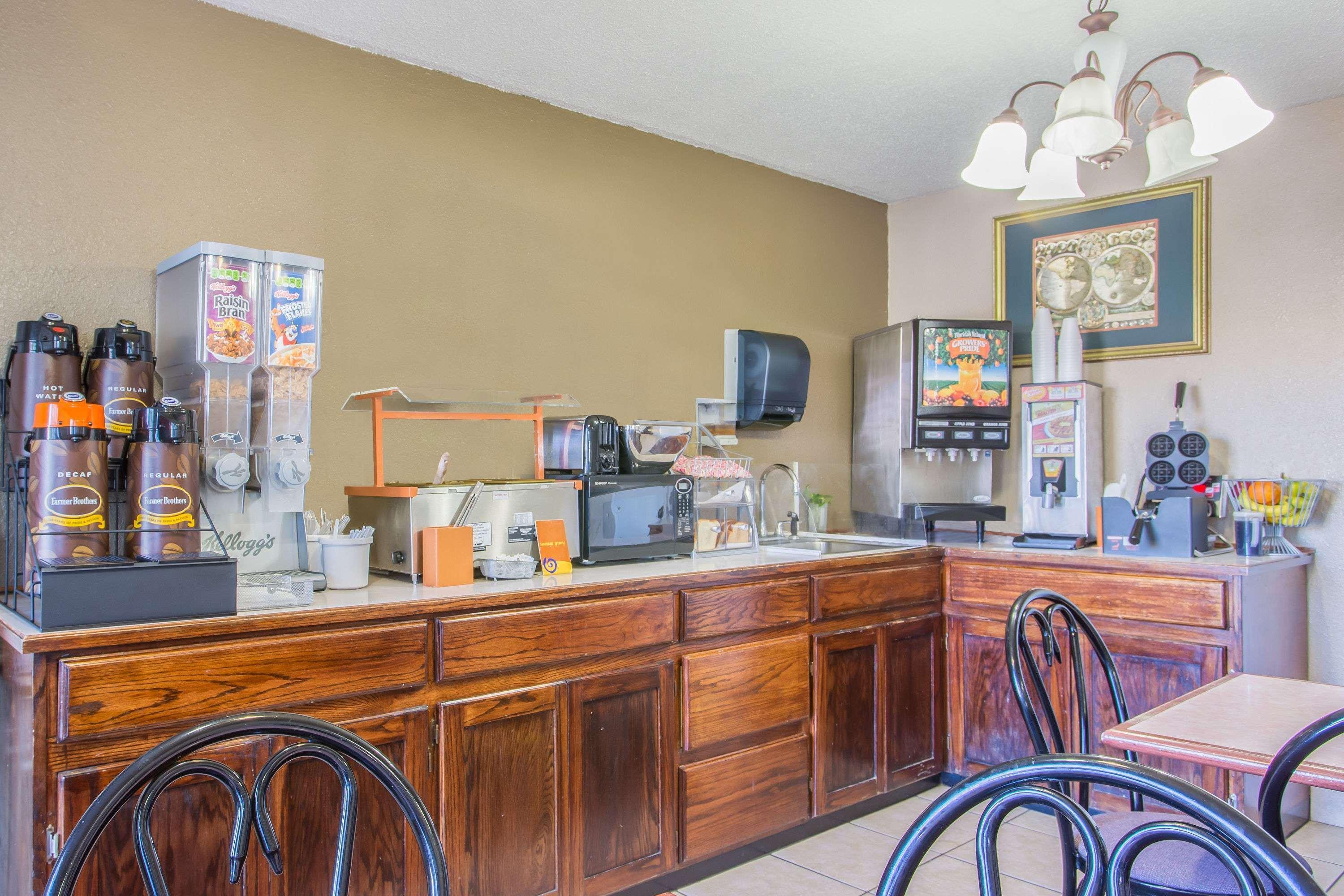 Super 8 By Wyndham Antioch/Nashville South East Buitenkant foto